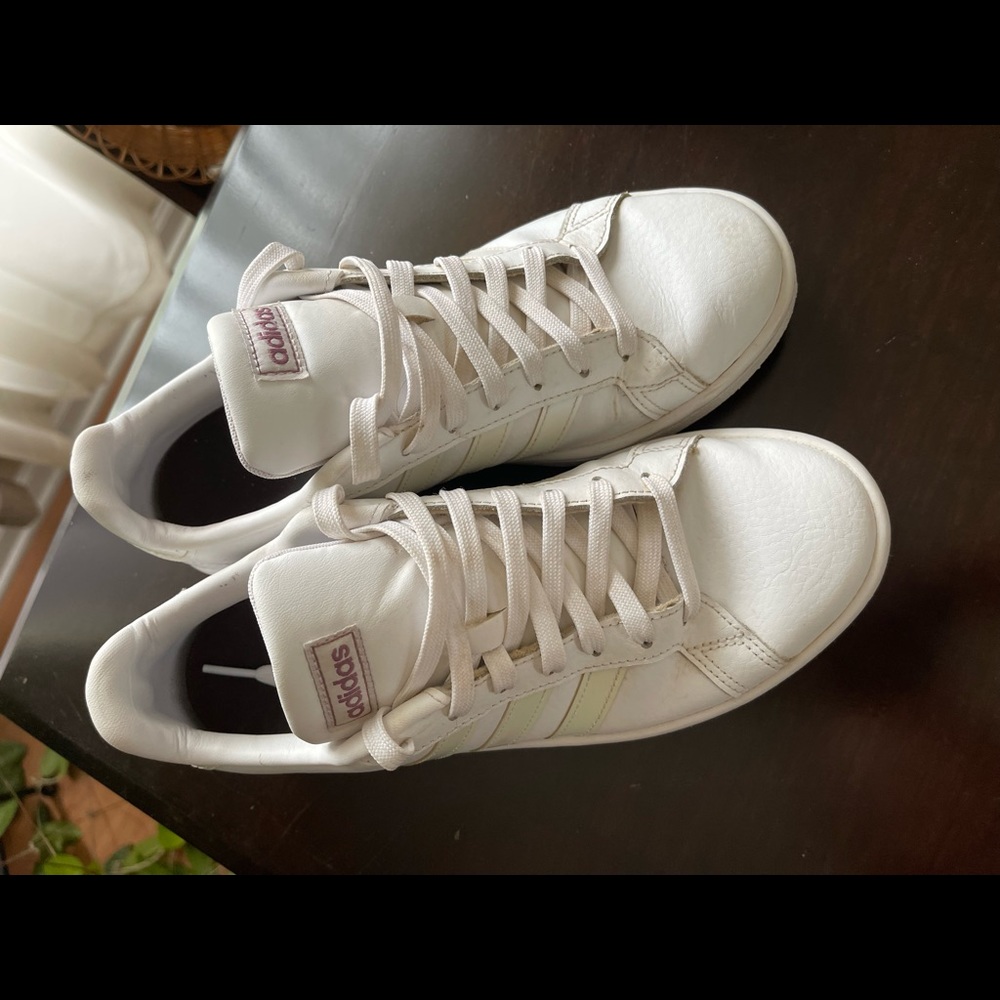 Adidas shoes white